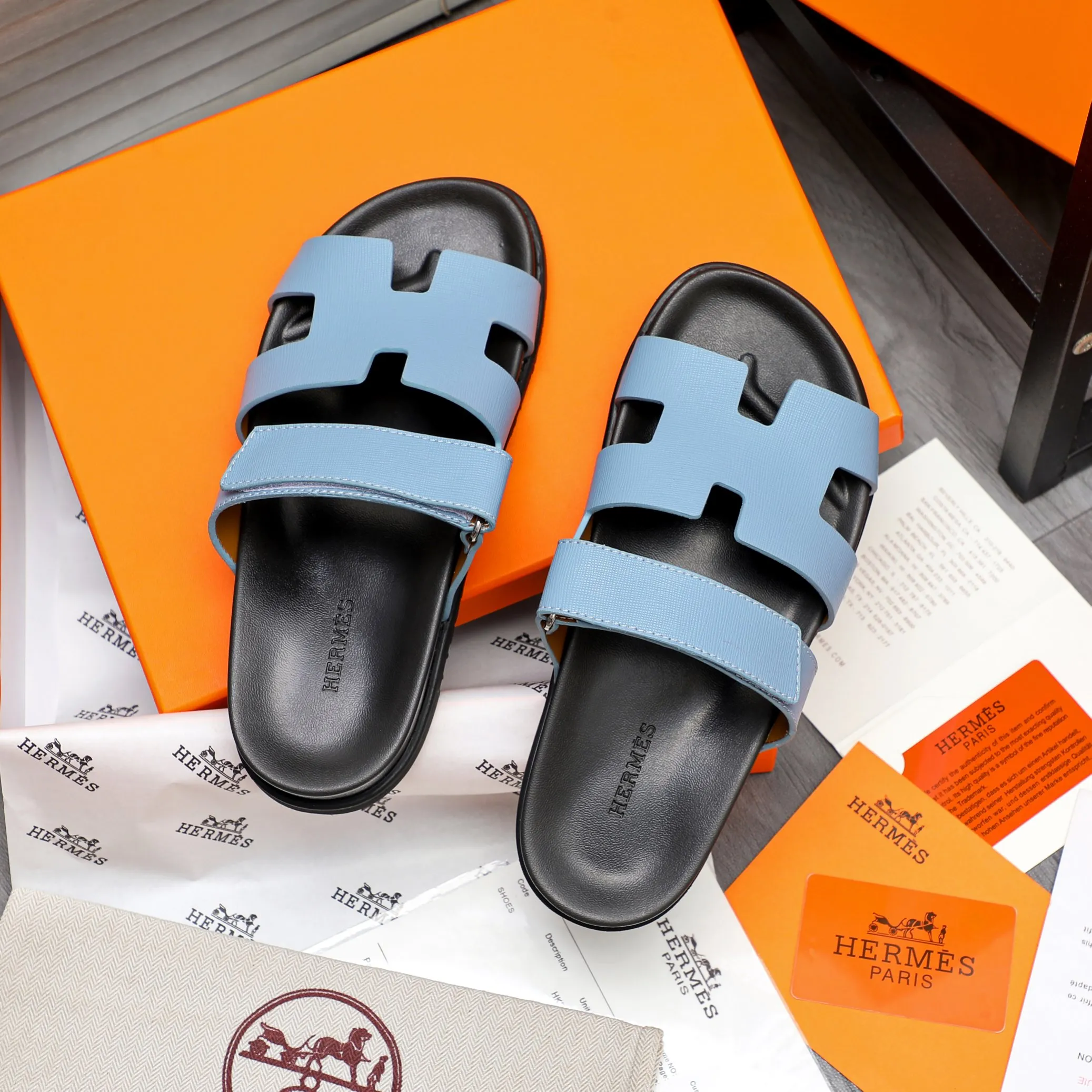 Men's shoes 💰340 Product trademark: Hermes "Hermes" Couple's slippers Regular size: 36-46 Product material: Selected vertical grain cowhide upper, microfiber lining, original outsole